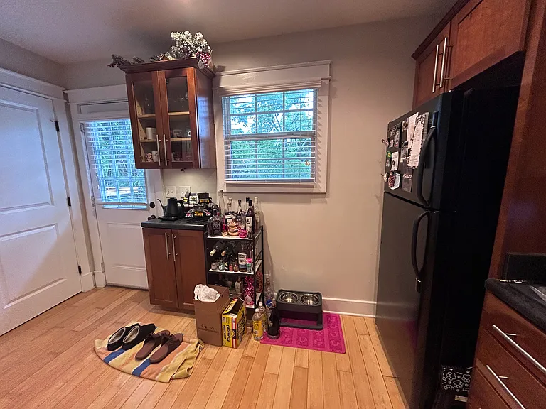 807 Channing Dr — Photo 9