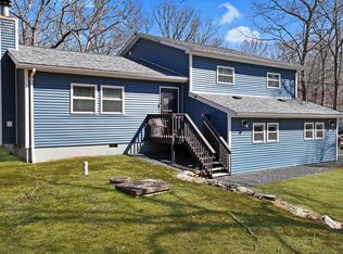 126 Cabin Rd, Milford, PA 18337