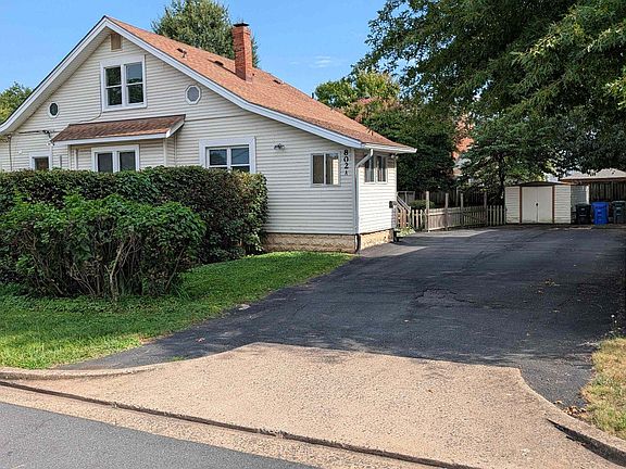2nd image of 802 S Glebe Rd