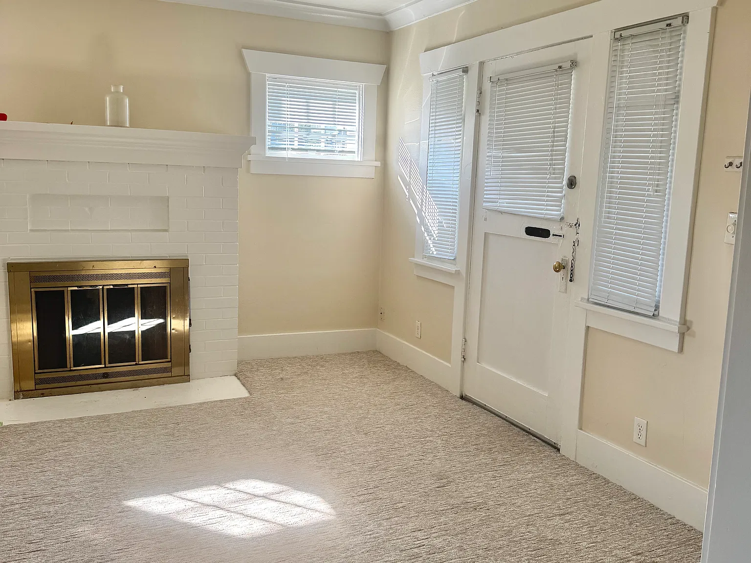 2 bed, 850 sqft, $1,750 — Photo 3
