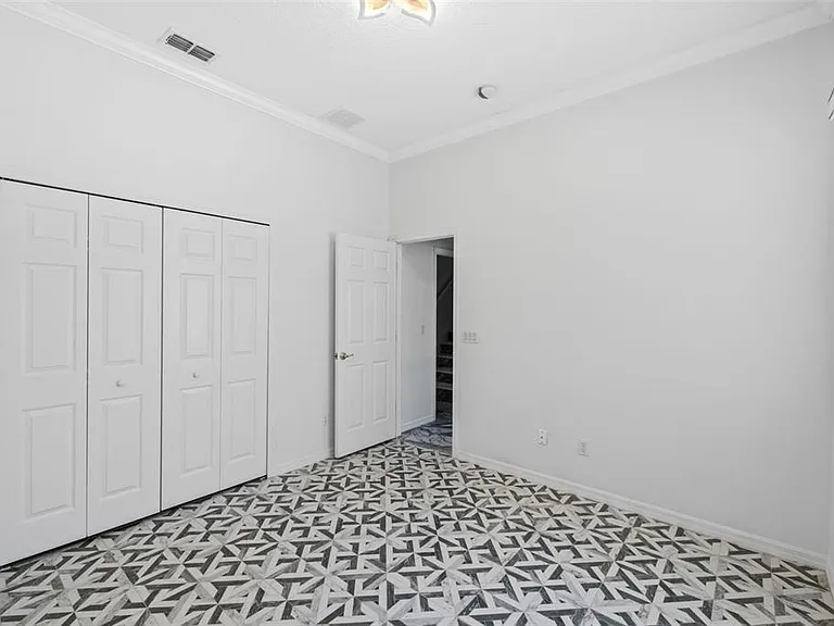 13121 Zori Ln — Photo 18