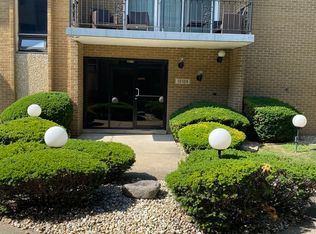 10109 S Cicero Ave APT 206, Oak Lawn, IL 60453