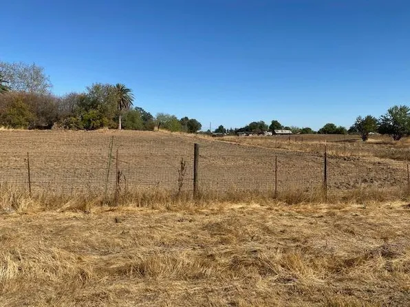 320 W Q St, Rio Linda, CA 95673