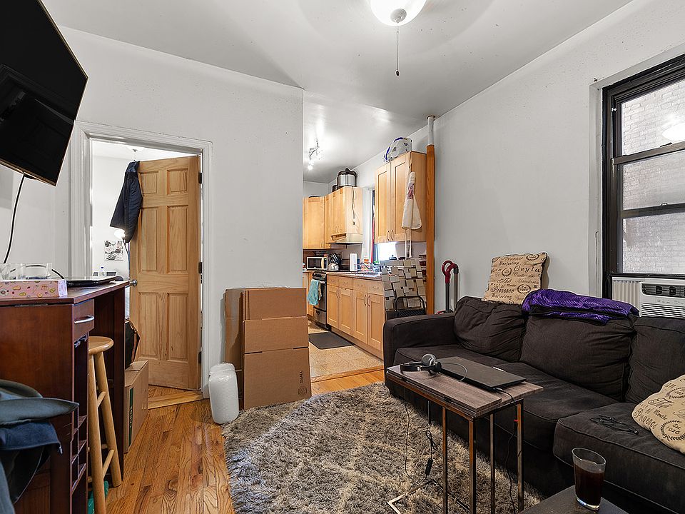 1st image of 1219 1st Ave #3D