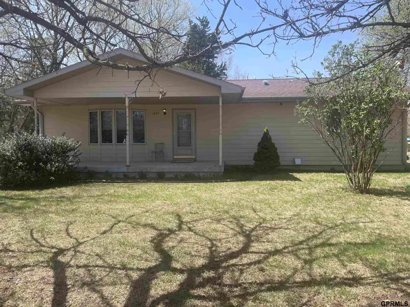 1405 Fir Ave, Crete, NE 68333