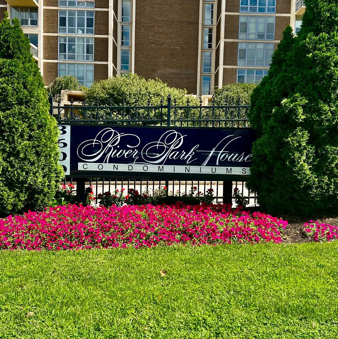 1 bed, 1.0 bath, 940 sqft, $1,800 — Photo 1