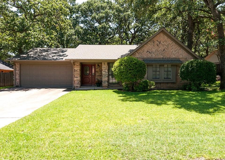1st image of 7820 Miracle Ln