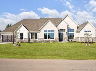 6456 N Blue Sage Dr, Owasso, OK 74055