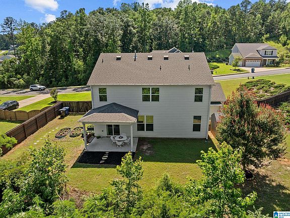 4th image of 312 Rock Terrace Dr
