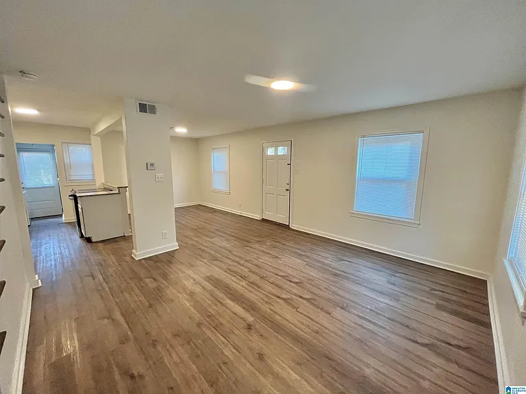 1711 Valley Ave #A — Photo 5