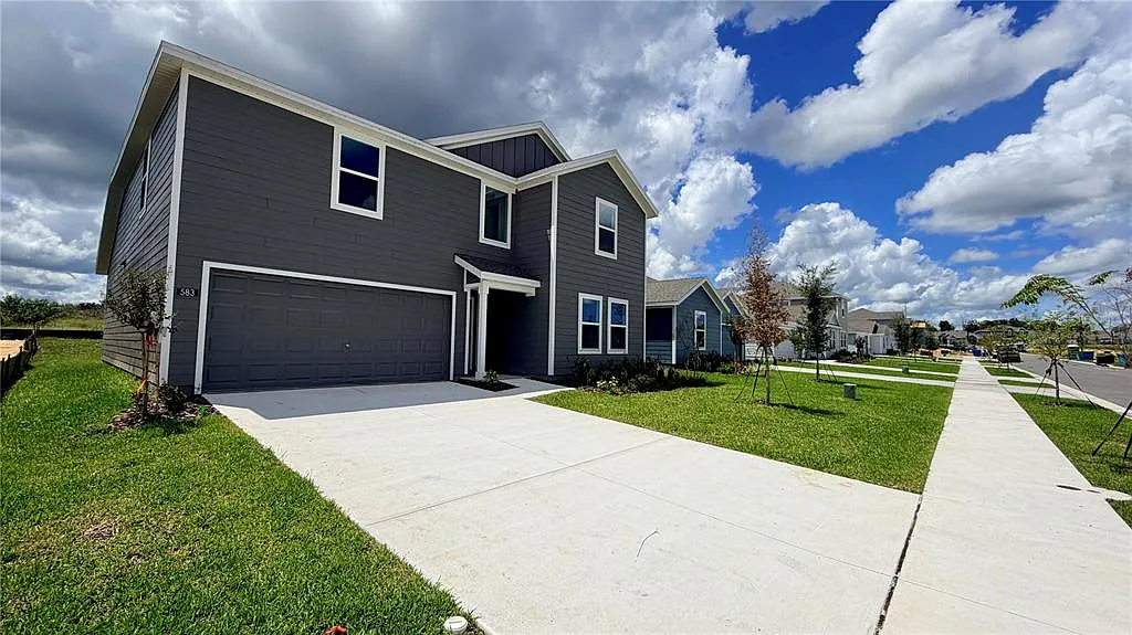 5 bed, 7.0 bath, 2238 sqft, $2,390 — Photo 3