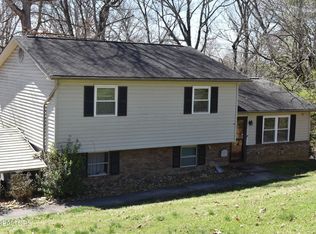 2333 Black Bear Rd, Knoxville, TN 37923