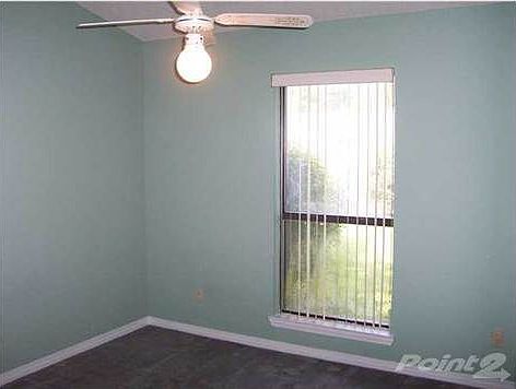 4th image of 824 Lavon Dr