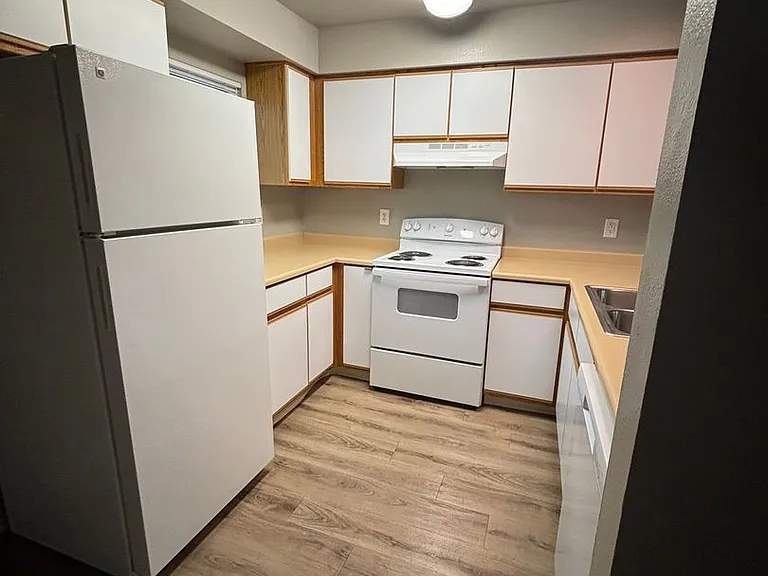 Davis Park Apartments — Photo 35