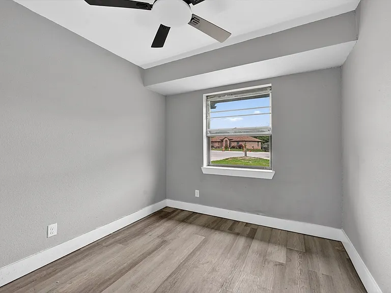 1275 McKinney Cir — Photo 5