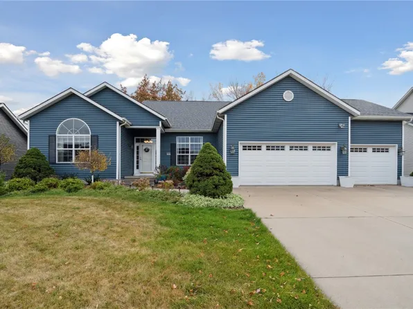 223 Teakwood Ln NE, Cedar Rapids, IA 52402