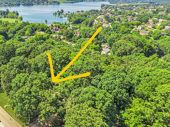 2nd image of 1920 Winding Ridge Trl