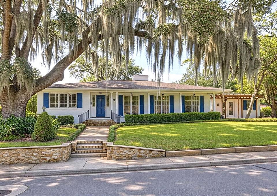 1st image of 570 DOMMERICH DRIVE