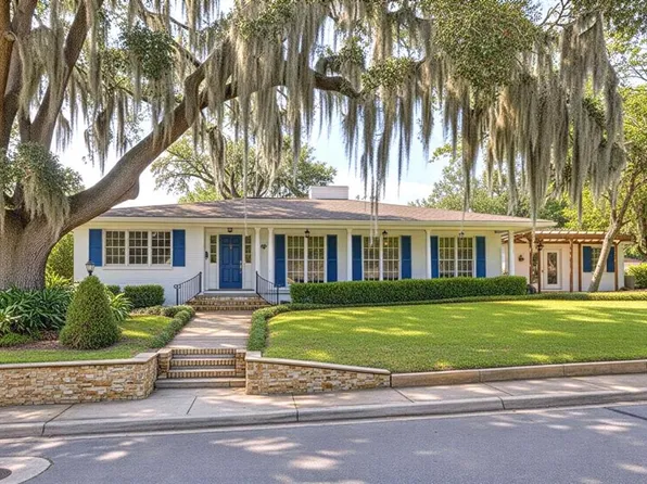 570 Dommerich Dr, Maitland, FL 32751