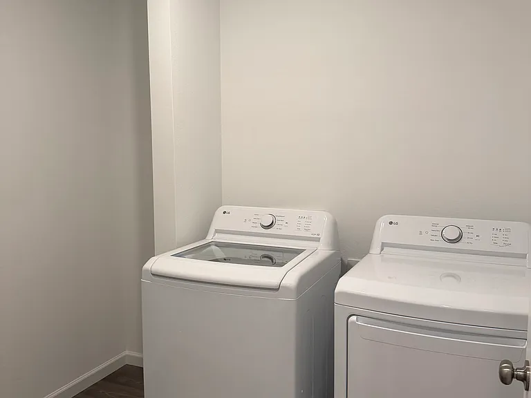 11221 W San Juan Cir — Photo 11