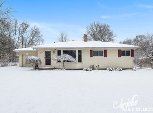 640 Four Mile Rd NW, Comstock Park, MI 49321