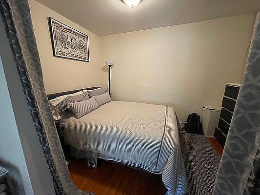 3rd image of 76 Douglass St APT 2R