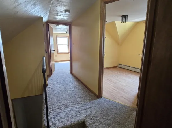 405 Elm Street image 13 of 22