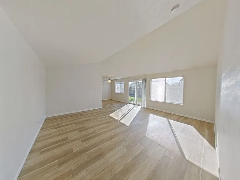 910 Arrow Leaf Ave — Photo 7