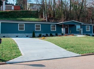 515 Greenwood Dr, Clinton, TN 37716