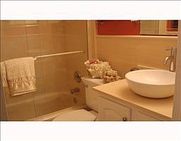 3rd image of 2106 NE 56th Ct APT 109