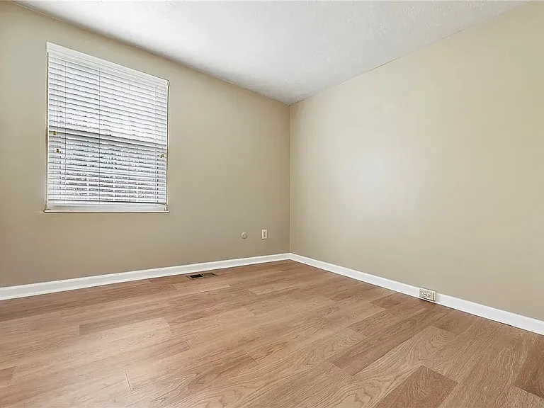 806 Countryside Dr — Photo 19