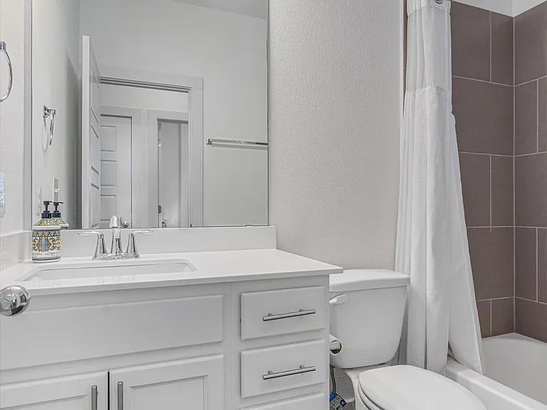 7407 Oberon St — Photo 17