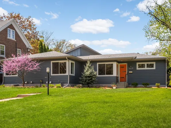 1409 Edgcumbe Rd, Saint Paul, MN 55116