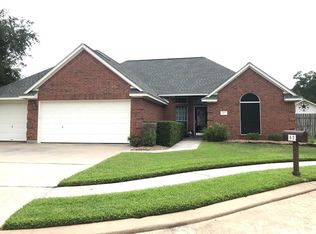 57 Habanero Ct, Lake Jackson, TX 77566