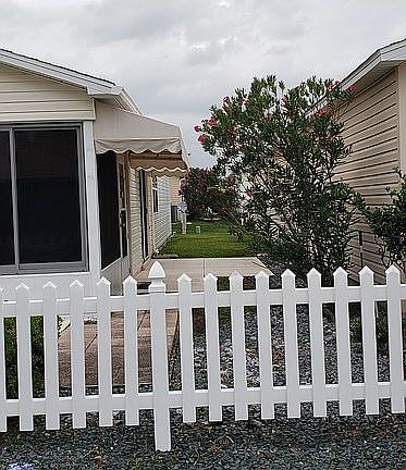 2nd image of 2587 Acosta Ct