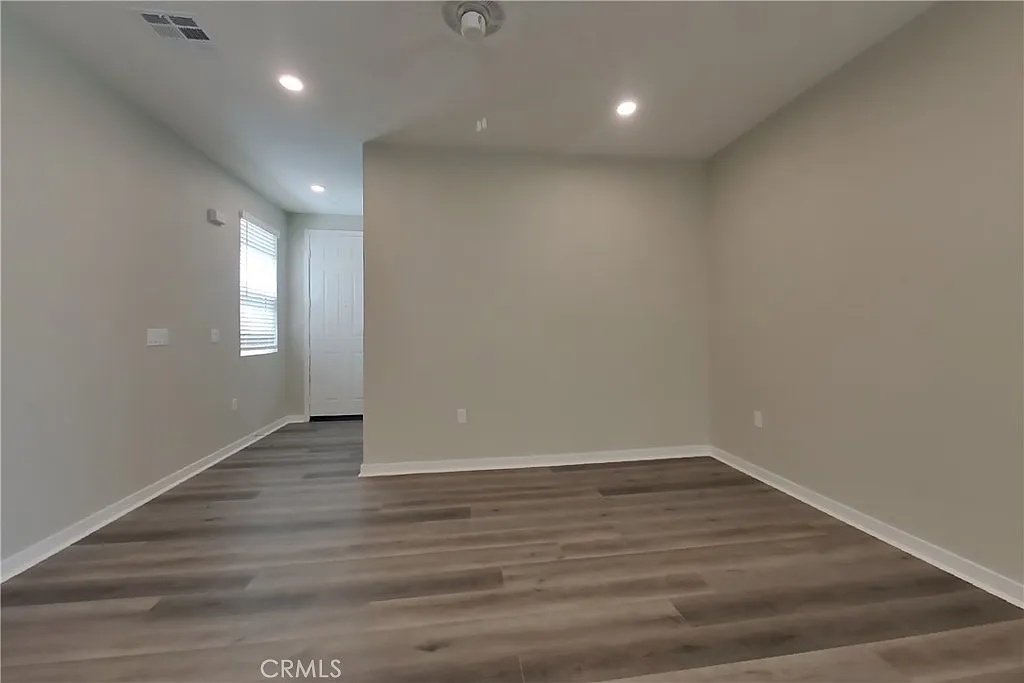 4 bed, 2.5 bath, 1699 sqft, $3,399 — Photo 2