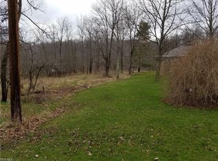 Wolf Dr, Broadview Heights, OH 44147