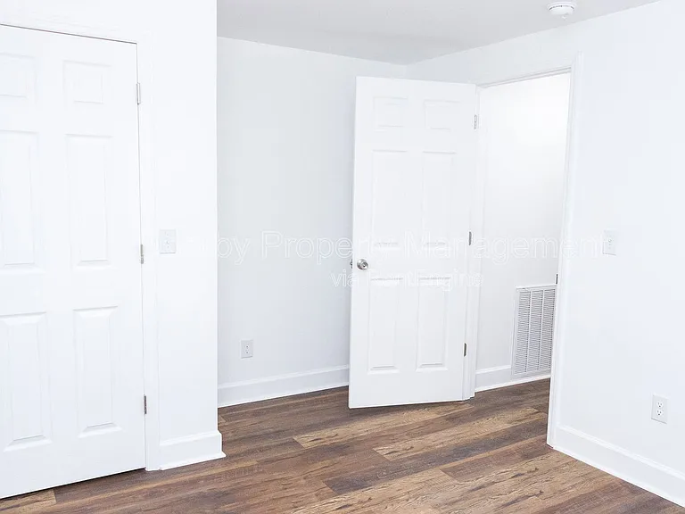 196 Rogers Rd — Photo 14