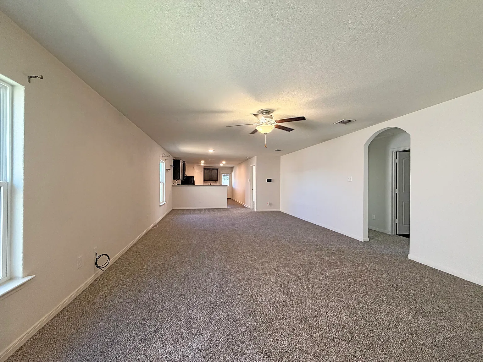 3 bed, 1588 sqft, $1,700 — Photo 4