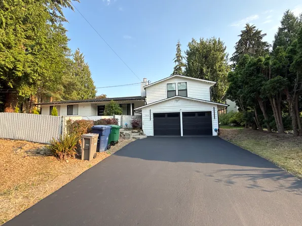 914 198th Pl SW, Lynnwood, WA 98036