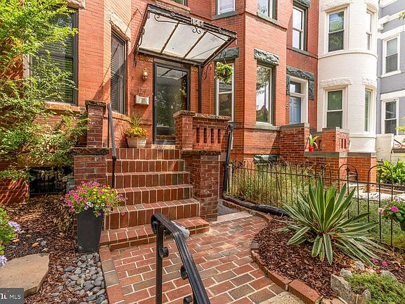 2nd image of 127 U St NW