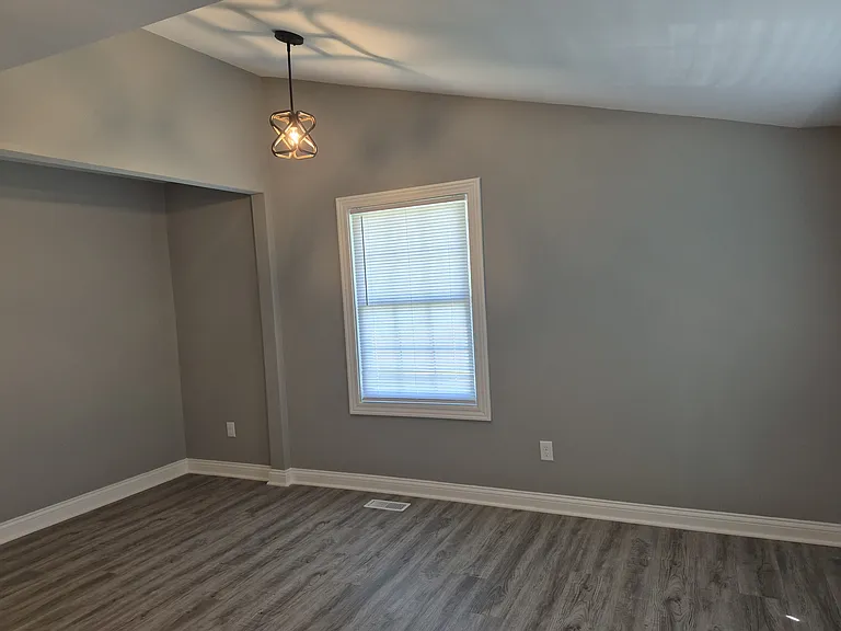 2539 W 21st Ave — Photo 13