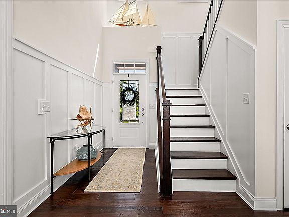 4th image of 27535 Medallion Ave