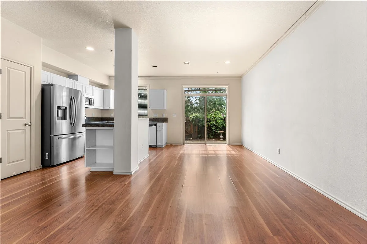 YUH01: 16056 NW Centine Ln (Arbor Parc — Photo 2