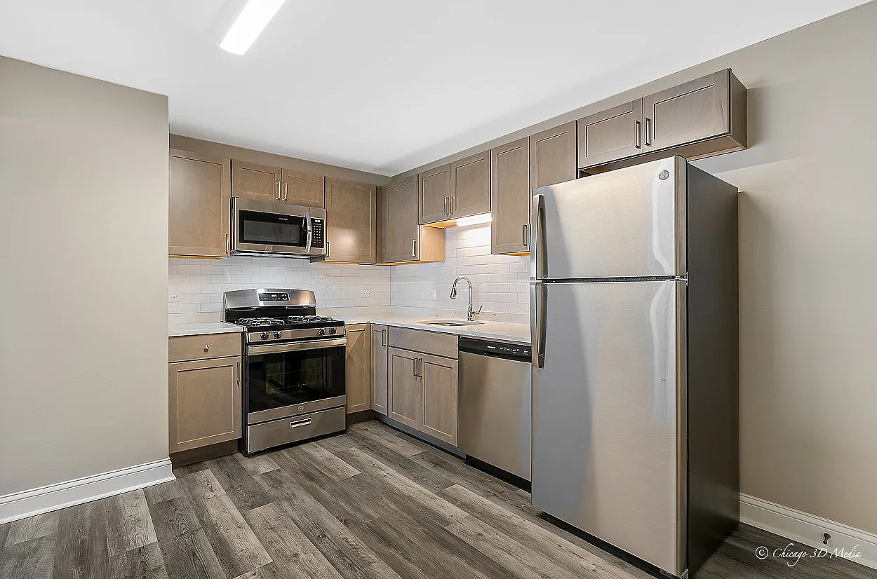 2 bed, 1.0 bath, 1000 sqft, $1,975 — Photo 1