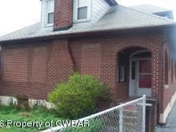 14 W 4th St, Hazleton, PA 18201