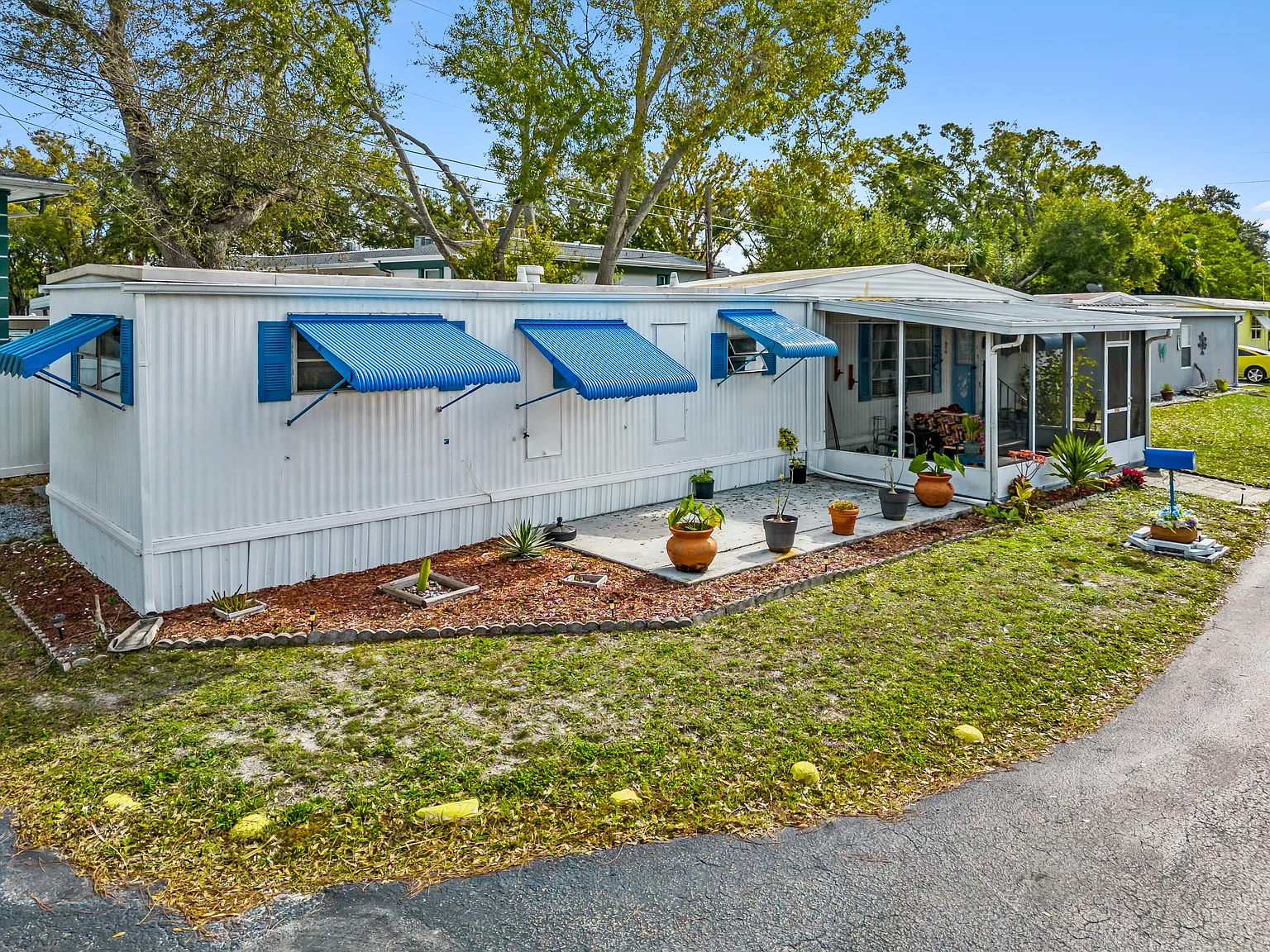 For Sale - Handyman Special, Only $800! 55+, Conrad Mhp, Lot 16b - Apply And Purchase By 7/31/202... — Photo 4