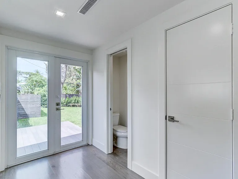 833 Ardmore Rd — Photo 26