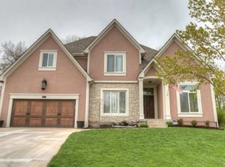 7813 NW Twilight Pl, Parkville, MO 64152