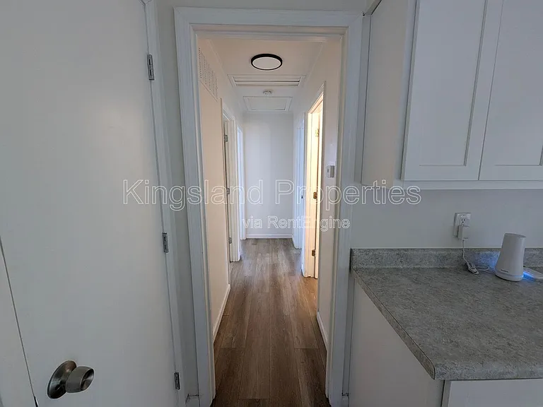 11891 Bridgevale Ave — Photo 8